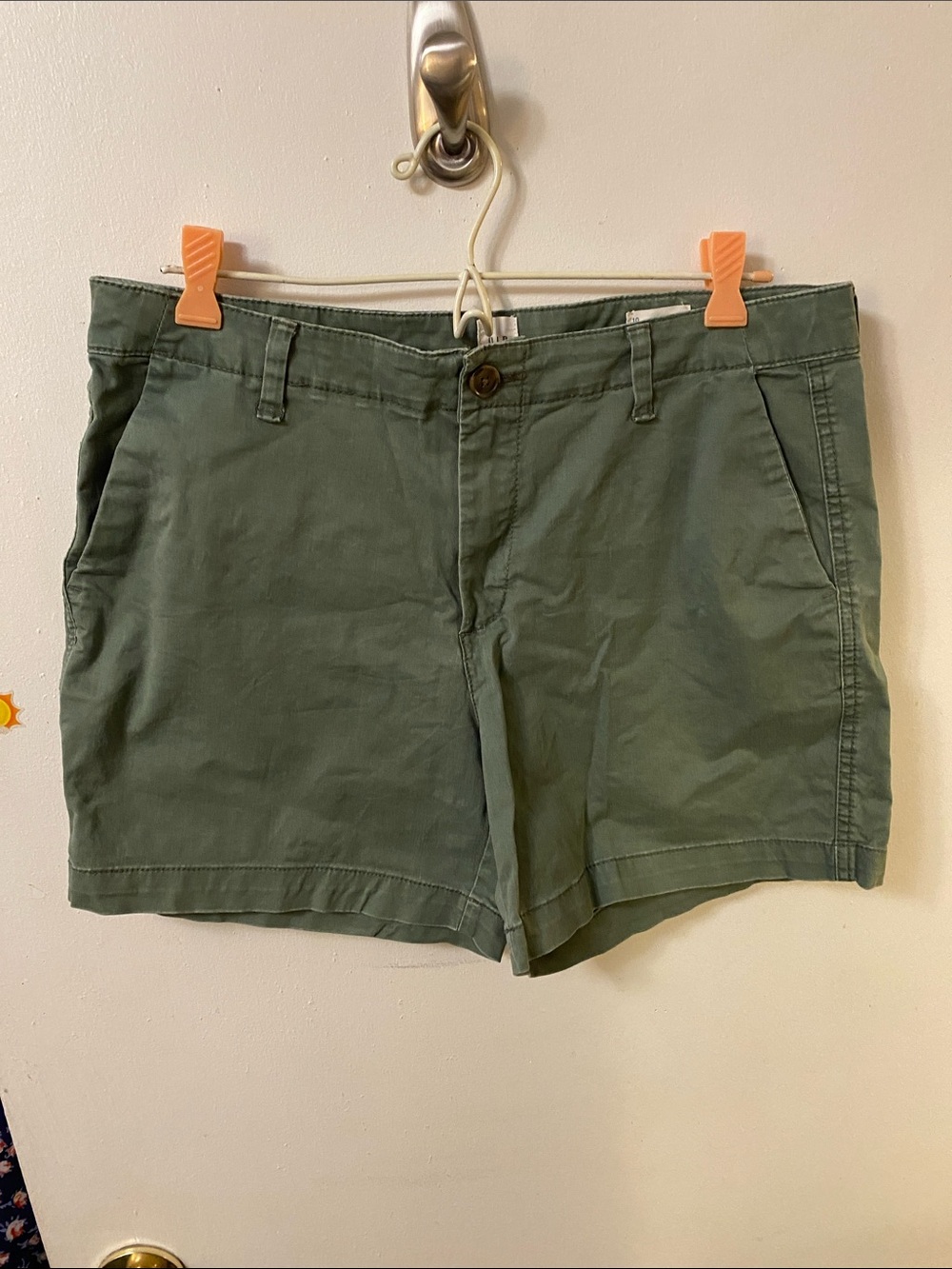 GAP 5” Olive Green Cotton Casual Shorts